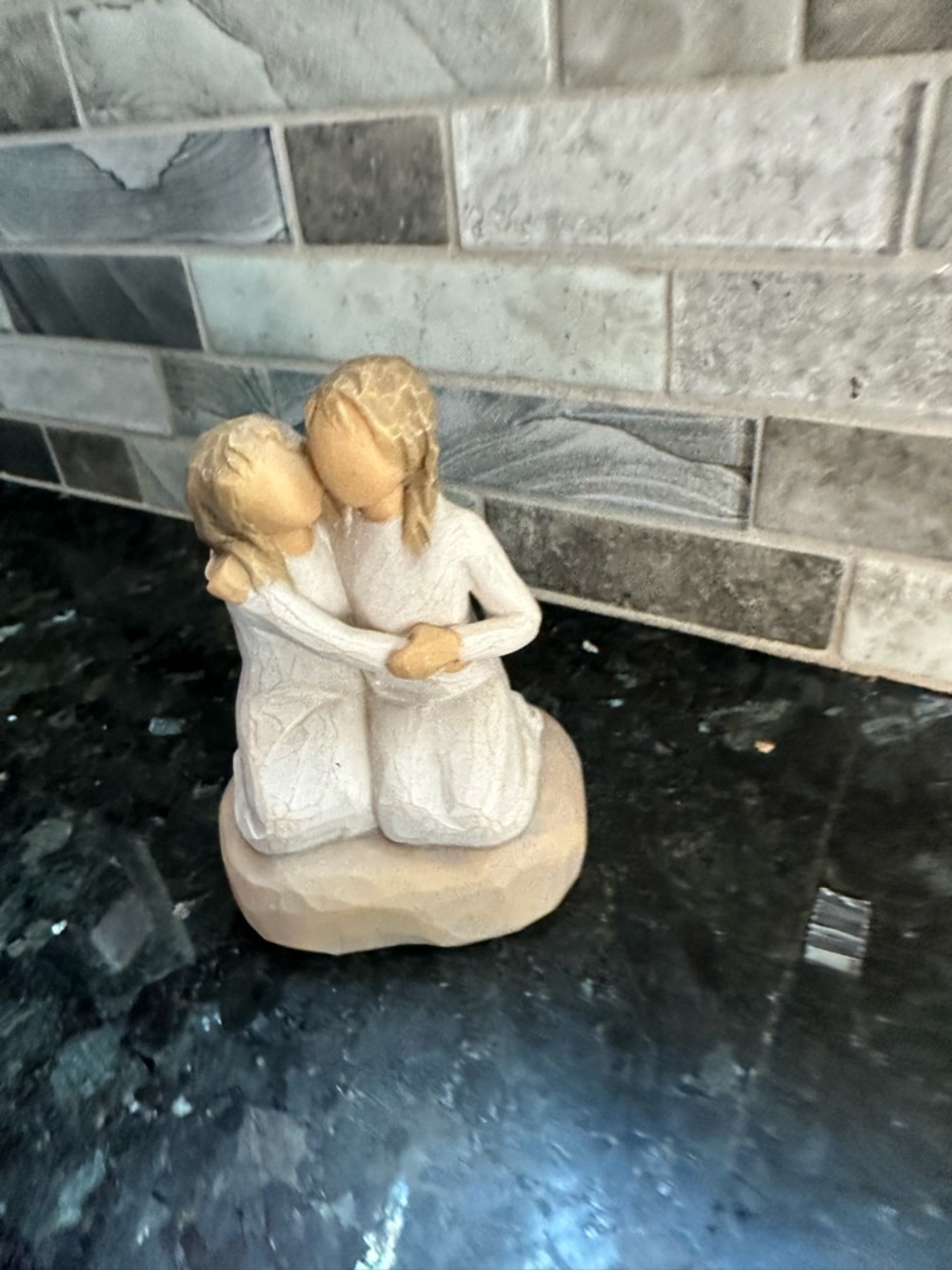 Willow Tree Sister Mine Figurine - Cream - Picture 6 of 8